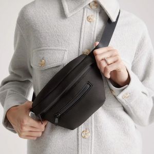 NWT Black Quince All-Day Neoprene Belt Bag